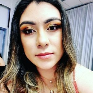 Meet your Posher, Ana